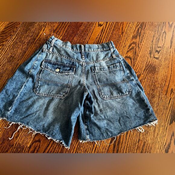 Free People We The Free Boomerang Long Shorts size 25 - Picture 5 of 6